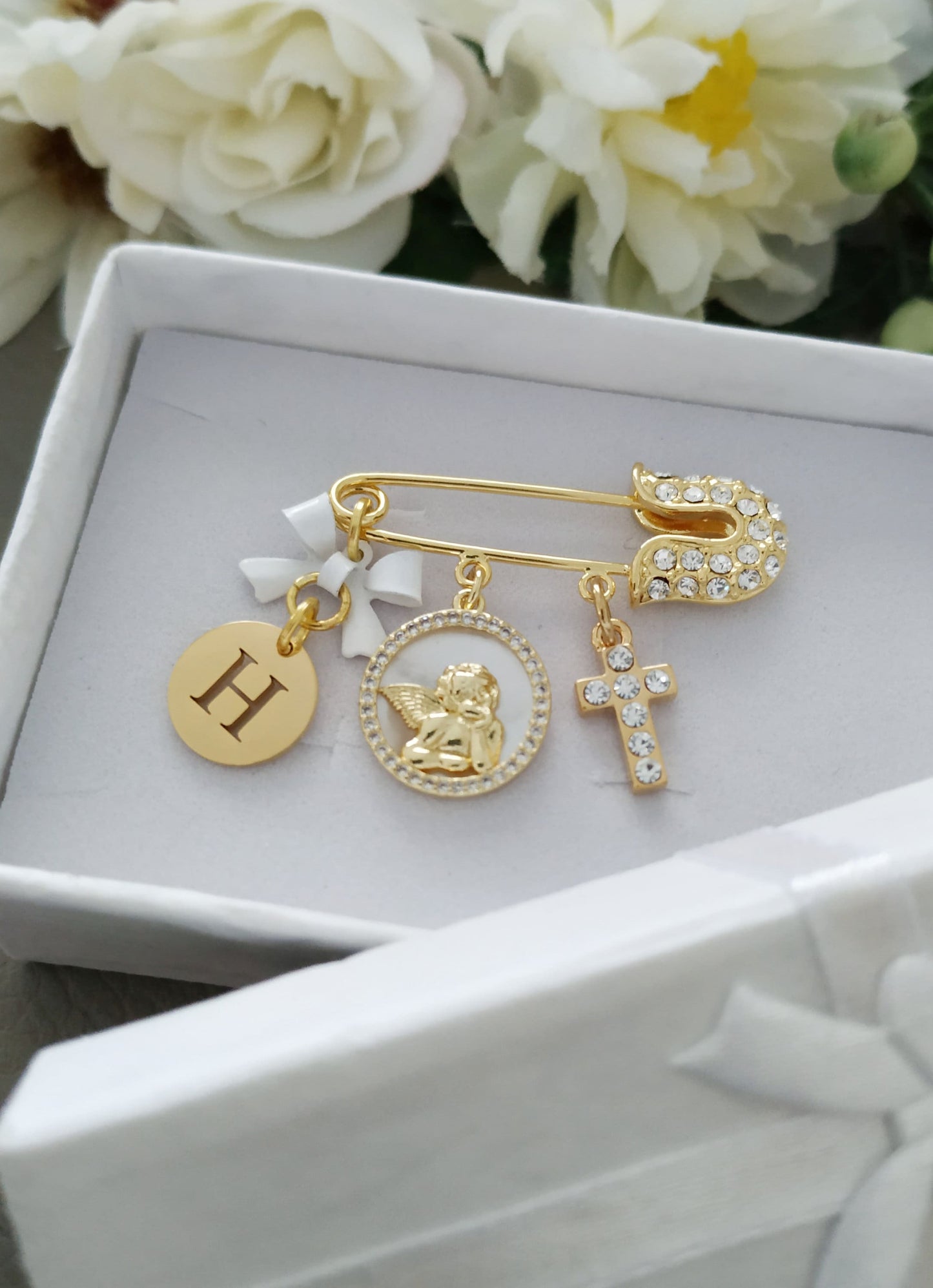 Newborn Safety Pin, Custom Baby Shower Gift, Unisex Gift