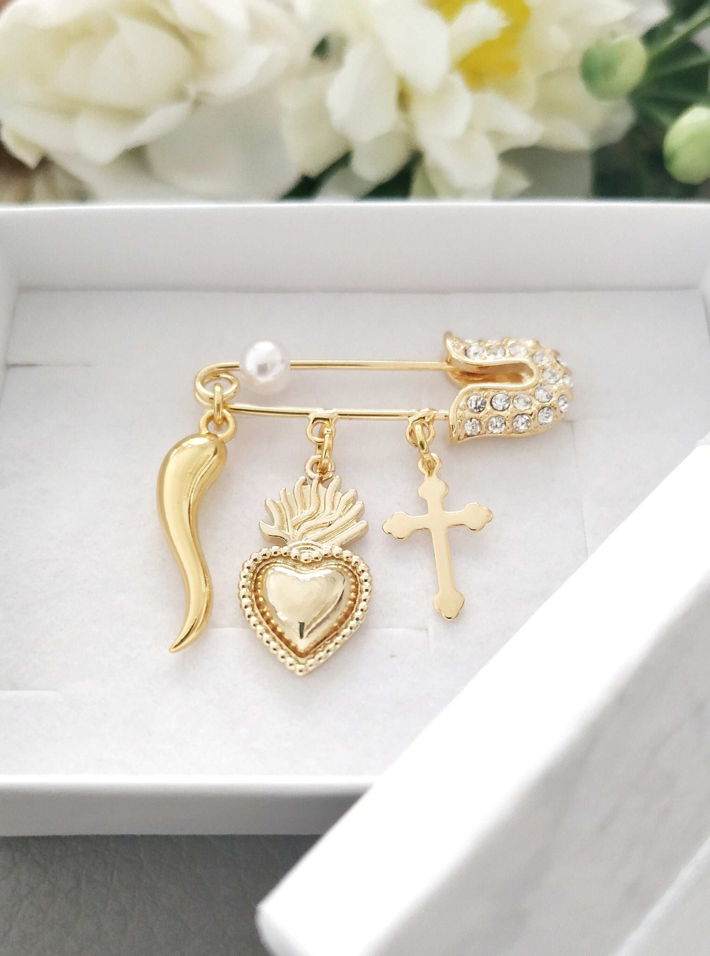 Cornicello Sacred Heart Pin Brooch