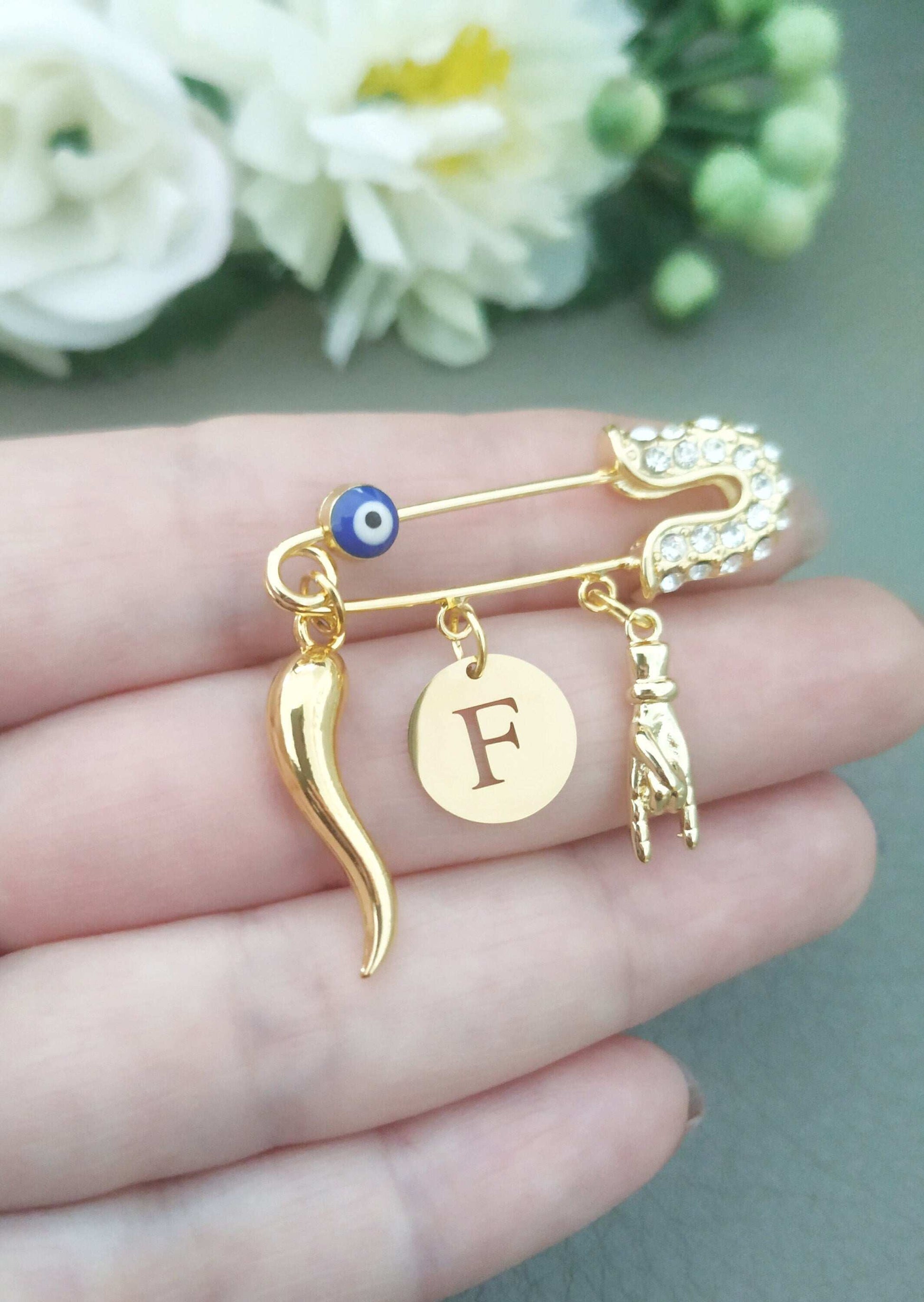 Italian Horn Brooch, Mano Corno Safety Pin, Personalized Cornicello Cornetti Mano Corna Portafortuna