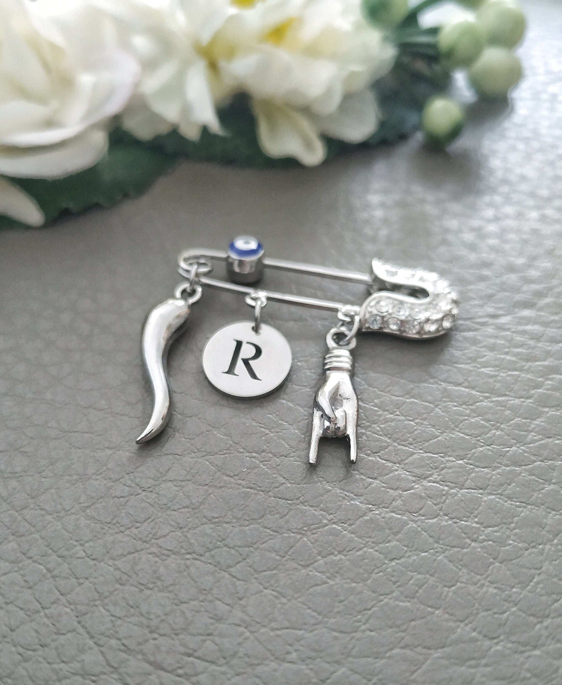 Italian Horn Brooch, Mano Corno Safety Pin, Personalized Cornicello Cornetti Mano Corna Portafortuna