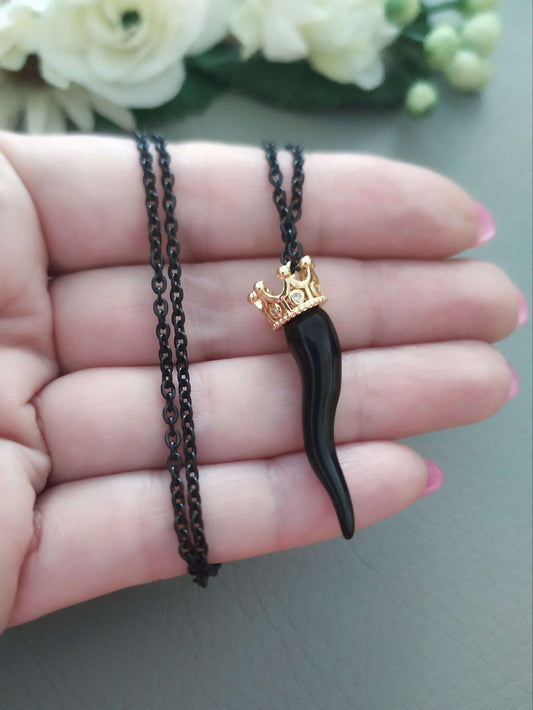talian Horn Black Cornicello with Crown pepper Necklace