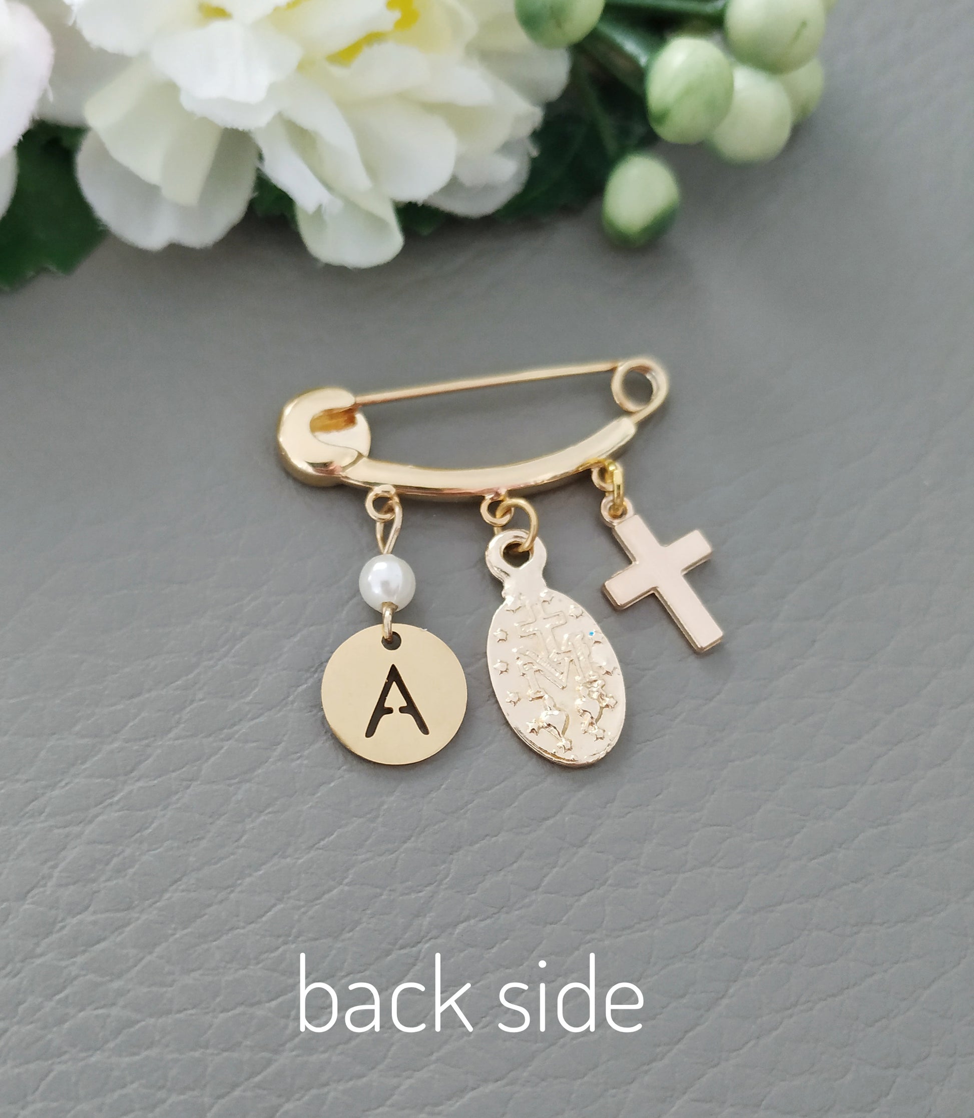 Gold Virgin Mary Baby Safety Pin, Evil Eye Baby Safety Pin Brooch, Catholic Girl Jewelry, Catholic Baby Gift, Evil Eye for Baby Protection